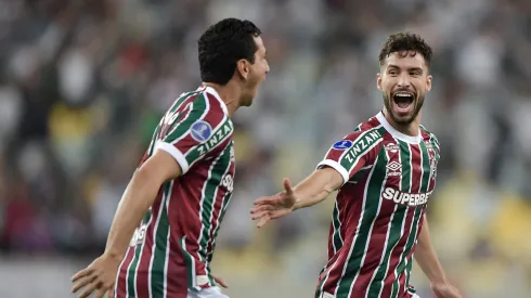 Martinelli jogador do Fluminense comemora seu gol com Ganso jogador da sua equipe durante partida contra o Once Caldas no estádio Maracanã pelo campeonato Copa Sul-americana 2025. Foto: Thiago Ribeiro/AGIF