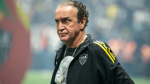 MG – BELO HORIZONTE – 27/08/2025 – COPA DO BRASIL 2025, ATLETICO-MG X CRUZEIRO – Cuca tecnico do Atletico-MG durante partida contra o Cruzeiro no estadio Arena MRV pelo campeonato Copa Do Brasil 2025. Foto: Fernando Moreno/AGIF