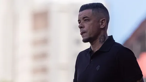 PE – RECIFE – 25/05/2025 – BRASILEIRO A 2025, SPORT X INTERNACIONAL – D'Alessandro ex-jogador do Internacional durante partida contra o Sport no estadio Ilha do Retiro pelo campeonato Brasileiro A 2025. Foto: Rafael Vieira/AGIF