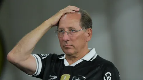 John Textor CEO do Botafogo durante partida contra o Corinthians no estádio Engenhão pelo campeonato Brasileiro A 2025. Foto: Thiago Ribeiro/AGIF