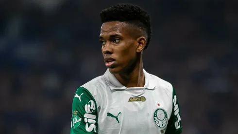 Estêvão jogador do Palmeiras durante partida contra o Cruzeiro no estádio Mineirão pelo campeonato Brasileiro A 2025. Foto: Fernando Moreno/AGIF