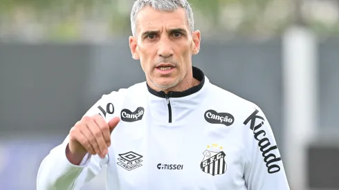 Juan Pablo Vojvoda, técnico do Santos