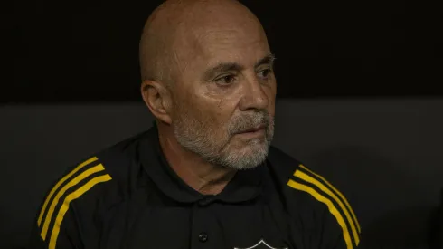 Sampaoli durante confronto contra o Del Valle na Sul-Americana 2025.