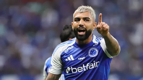 Gabriel Barbosa gabigol jogador do Cruzeiro reclama com a arbitragem durante partida contra o Fluminense no estádio Mineirão pelo campeonato Brasileiro A 2025. Foto: Gilson Lobo/AGIF