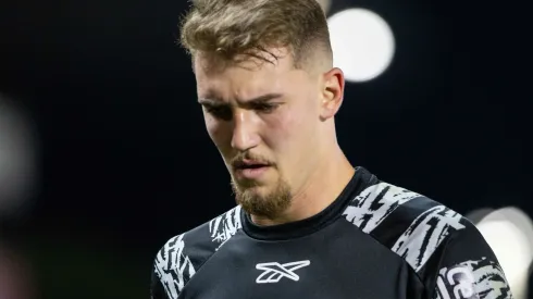 Léo Linck durante confronto contra o Bragantino na Copa do Brasil de 2025.