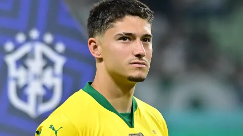 Emiliano Martinez jogador do Palmeiras durante partida contra o Fortaleza no estadio Arena Allianz Parque pelo campeonato Brasileiro A 2025. Foto: Jota Erre/AGIF