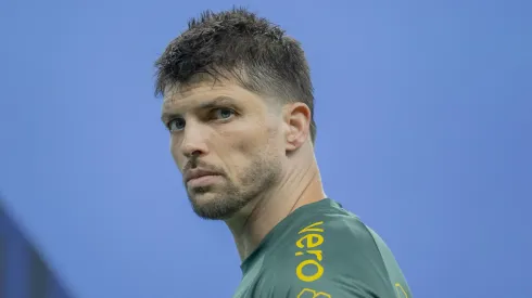 Tiago Volpi jogador do Grêmio durante partida contra o Cruzeiro no estádio Arena do Grêmio pelo campeonato Brasileiro A 2025. Foto: Liamara Polli/AGIF