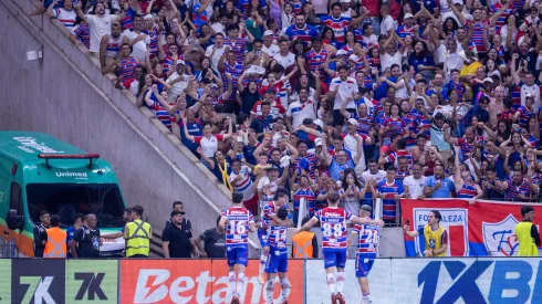 herrera jogador do Fortaleza comemora seu gol durante partida contra o Corinthians no estadio Arena Castelao pelo campeonato Brasileiro A 2025. Foto: Baggio Rodrigues/AGIF