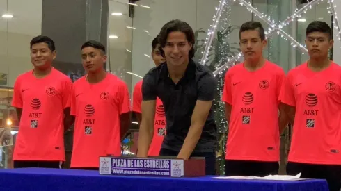 Diego Lainez estampó sus huellas el pasado jueves.
