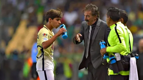 La Volpe quiere que Lainez se quede en el América.
