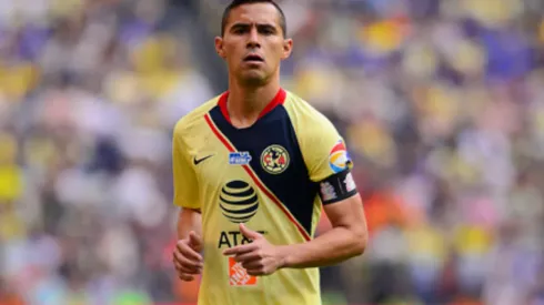 Paul Aguilar con la playera del América.
