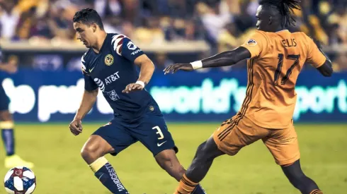 América enfrentando a Houston Dynamo.
