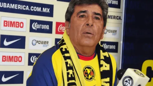 Carlos Reinoso en conferencia con el América.
