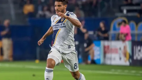 LA Galaxy no contempla la salida de Jona dos Santos