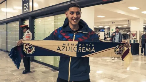 Leo Suárez posó con la indumentaria del América
