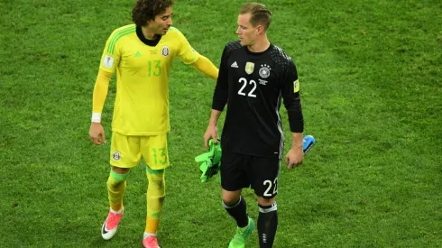 Ochoa y Ter Stegen mantienen una buena relación.
