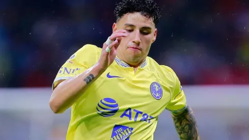 Sánchez pasó sus pruebas médicas con Ajax.
