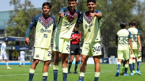 América muestra el poderío de su cantera
