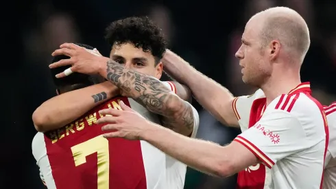 El mexicano ha sido irregular en el Ajax.

