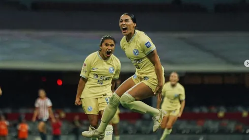 La futbolista de las Águilas se ha ganado el corazón de la afición.
