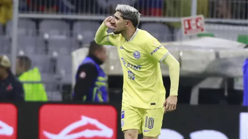 Diego Valdés se encuentra en la concentración de Chile.
