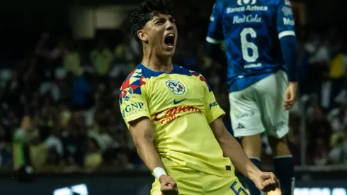 Kevin Álvarez se emociona con su primer Clásico.
