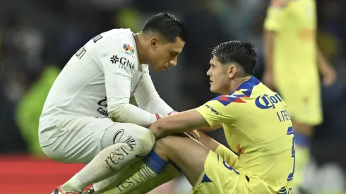 Israel Reyes se lesionó en el duelo ante Cruz Azul.
