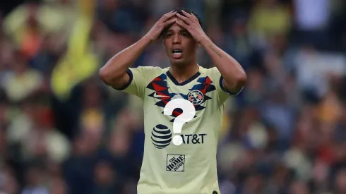 El delantero mexicano sigue sin club actualmente.
