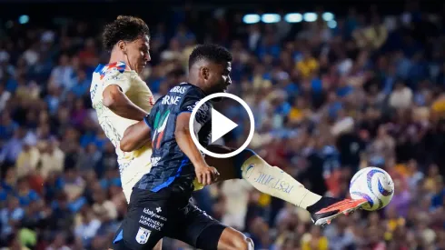 Igor Lichnovsky se equivocó en el primer gol de Gallos.
