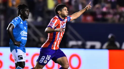 Javier Güemez marcó un golazo ante Mazatlán
