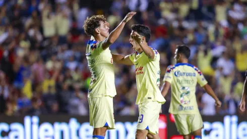 Lichnovsky y Juárez han hecho buena pareja en la central.
