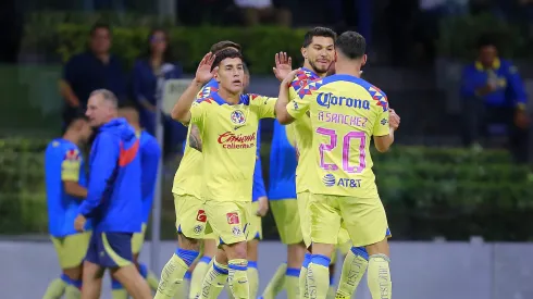 Los azulcremas van que vuelan por el primer puesto.
