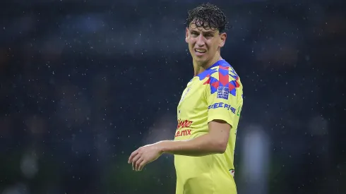 Igor Lichnovsky salió lesionado. 
