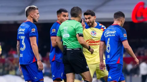 América no quedó contento con el trabajo de Óscar Mejía en el Clásico Joven.
