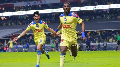 Julián Quiñones viene de marcar en el Clásico Joven
