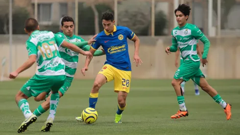 Mauro Lainez tuvo participación con la Sub 23 de América ante Santos.
