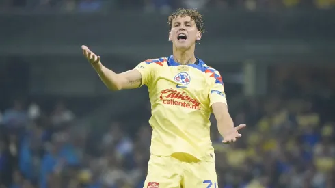 Lichnovsky quiere seguir en el América.
