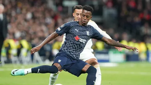 Cristian Borja jugando un partido de Champions League ante el Madrid.
