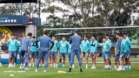 Los dos futbolistas que Jardine no contemplaría ante Puebla y que reaparecerían en el Clásico Joven 
