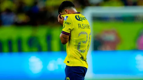 La afición del América sentencia a Richard Sánchez.
