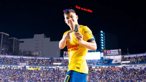 Richard anotó un espectacular gol.
