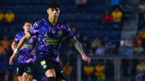 Kevin Álvarez se lesionó el tobillo ante San Luis
