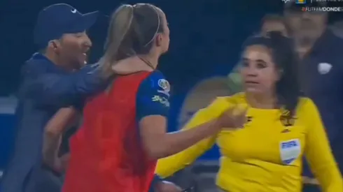 Priscila hizo todo por defender al América.
