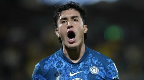 Zendejas la está rompiendo con el América.
