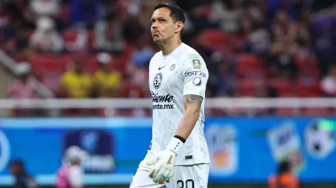 Cota no se inmuta por los abucheos.
