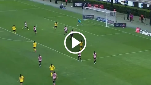 Montse Saldívar marcó un golazo ante Chivas
