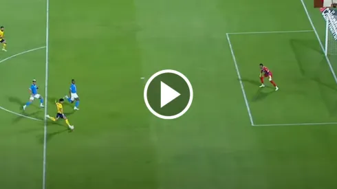 Kevin Álvarez falló un gol que parecía inminente
