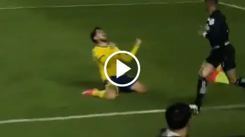 Diego Valdés la rompió en su ingreso y así celebró.
