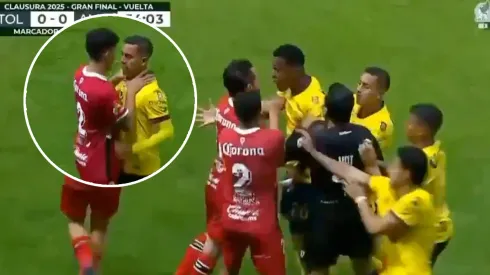 Se calentaron los ánimos en el partido.

