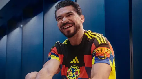 América sorprende a su afición con el nuevo jersey.
